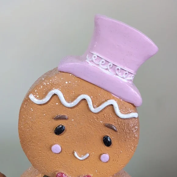 ❌SOLD❌Cupcakes & Cashmere Gingerbread Couple Figurines Christmas Decor, Shimmery - Picture 6 of 11